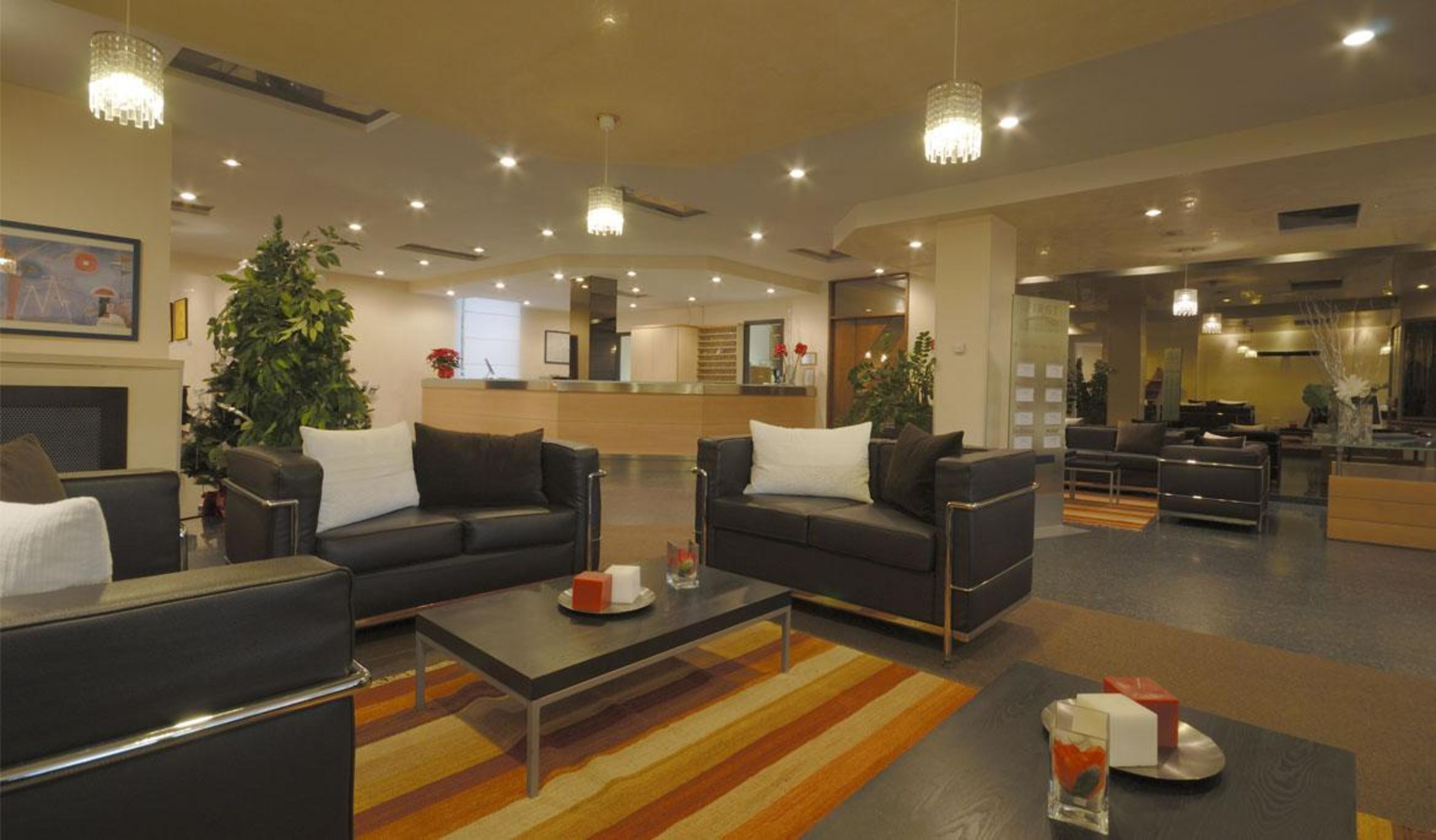 Hotel First Calenzano Dalaman gambar